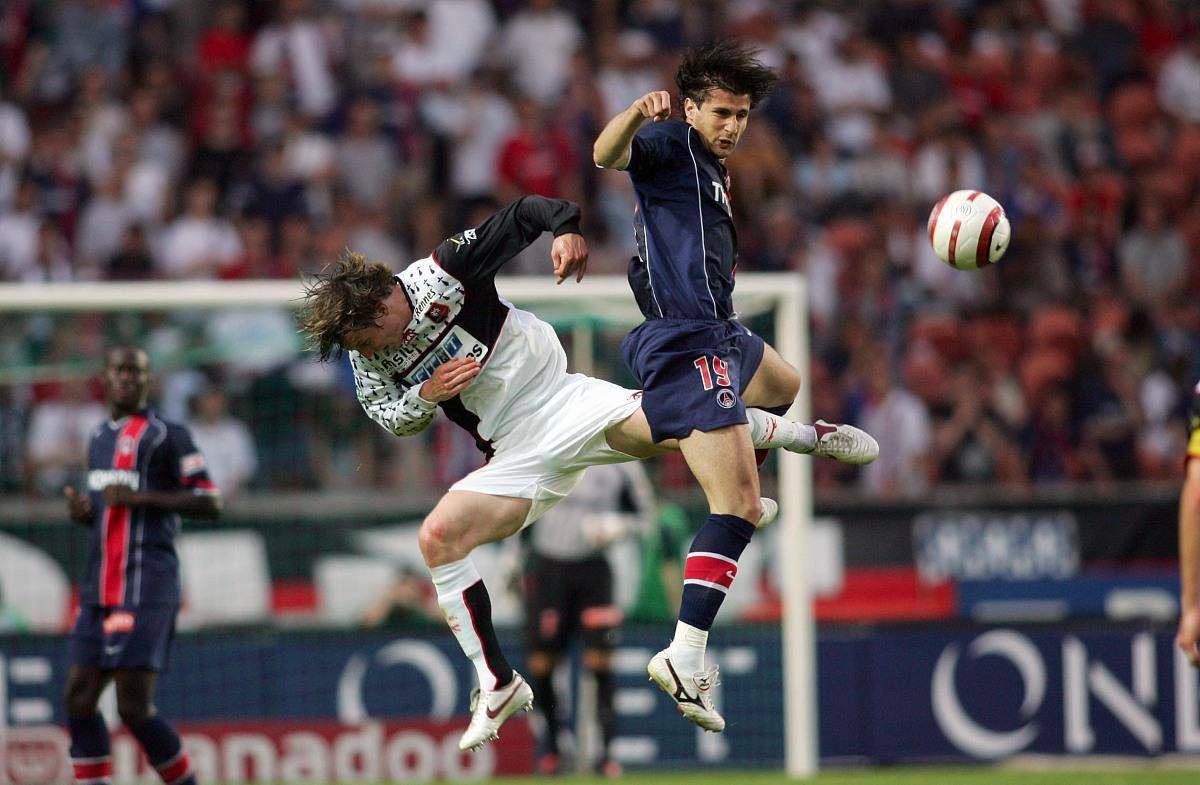 巴黎圣日耳曼打破进球荒，皇马球迷集体高唱助威的简单介绍