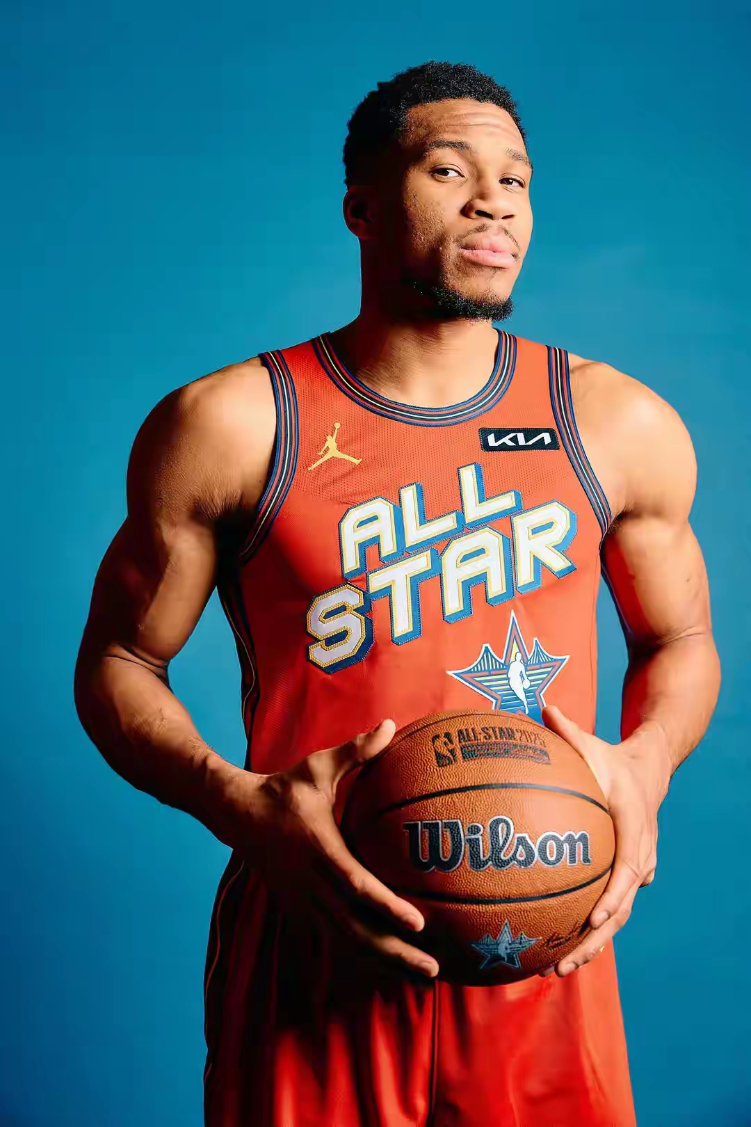  字母哥迎来五赛季高光表现，TES球迷沸腾！